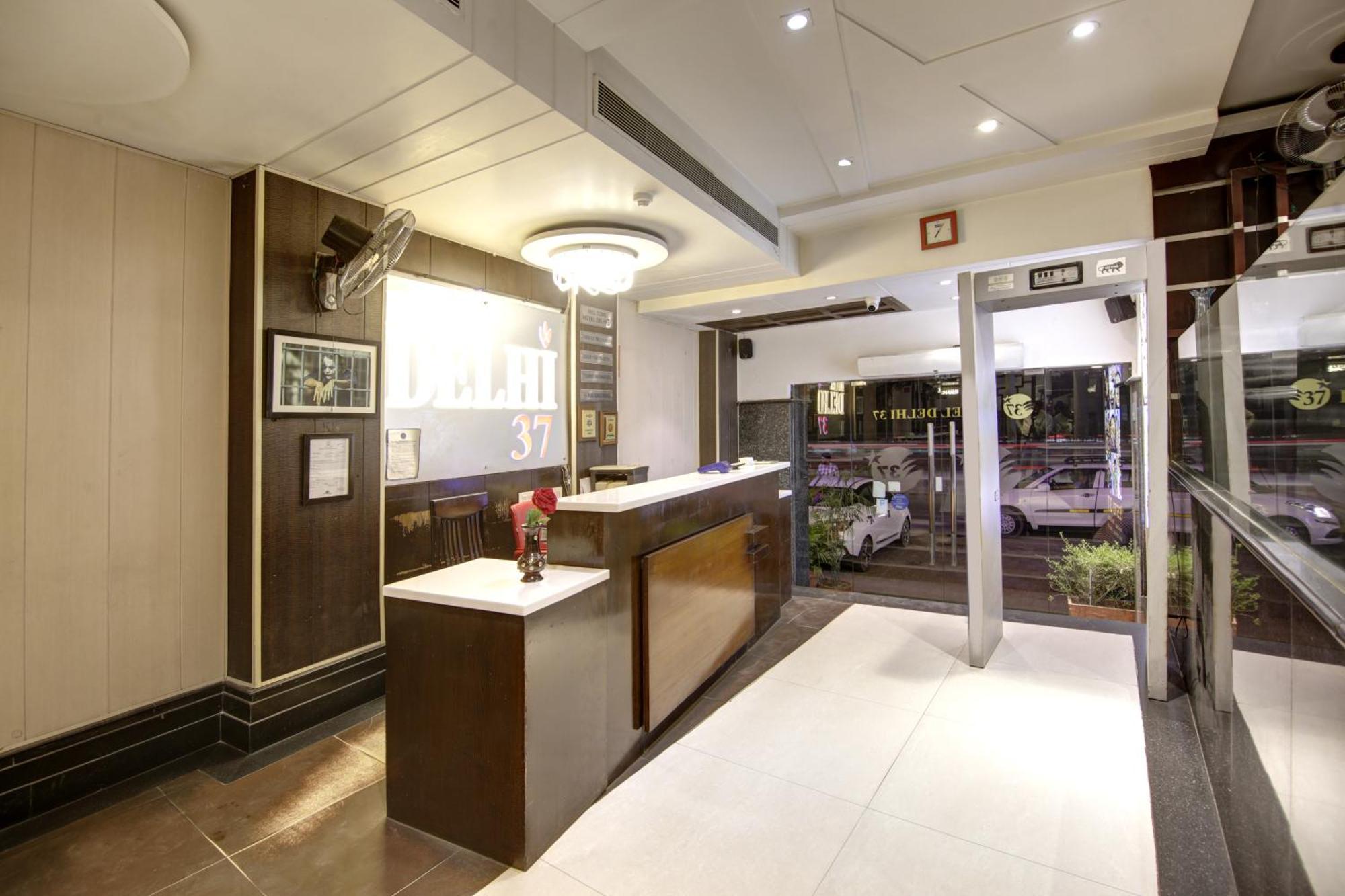 Hotel Delhi 37 By Star Group Near Delhi Airport Yeni Delhi Dış mekan fotoğraf